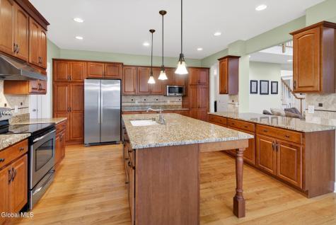 9 Lockwood Place Watervliet NY 12189