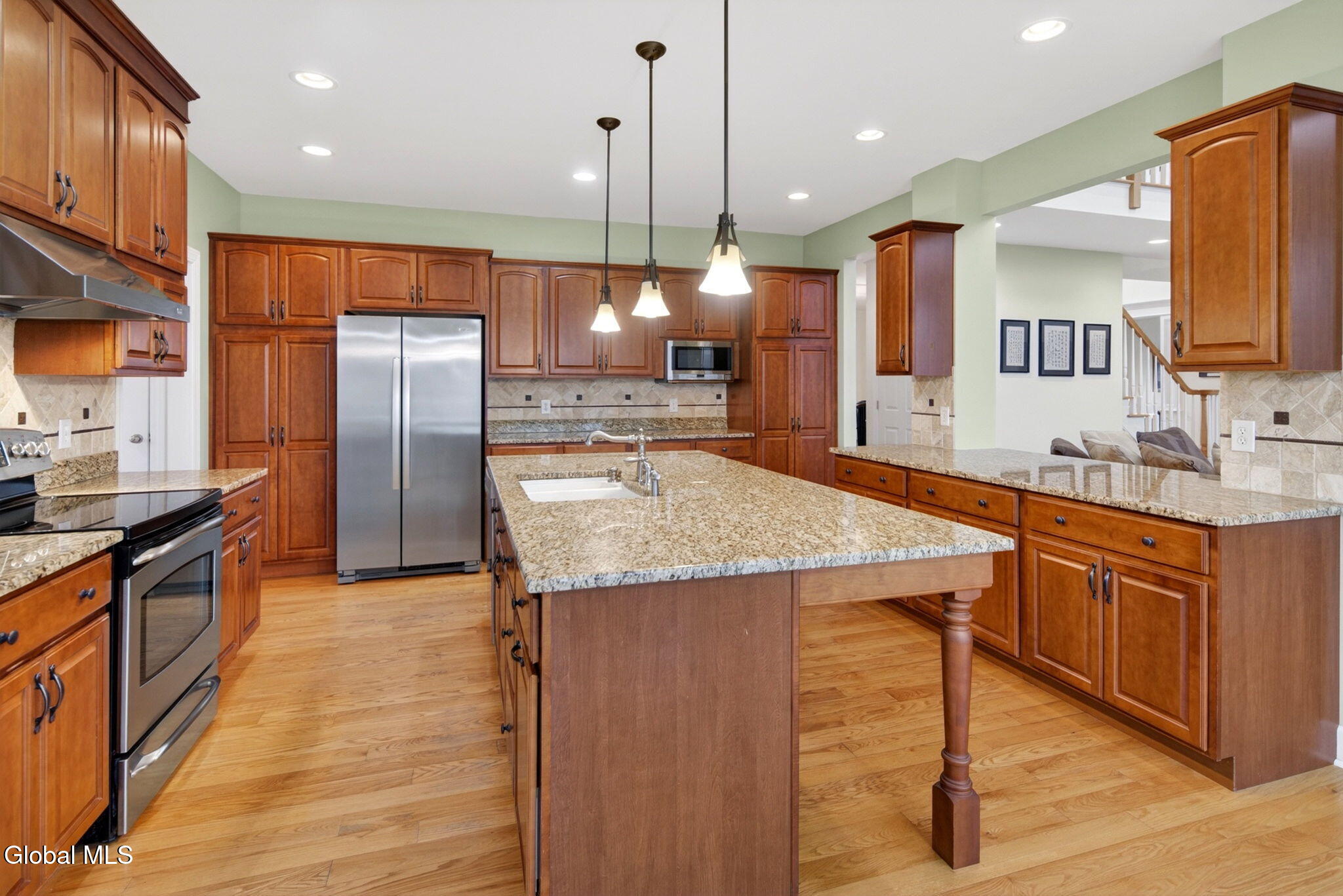 9 Lockwood Place Watervliet NY 12189