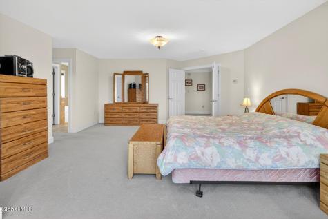 9 Lockwood Place Watervliet NY 12189