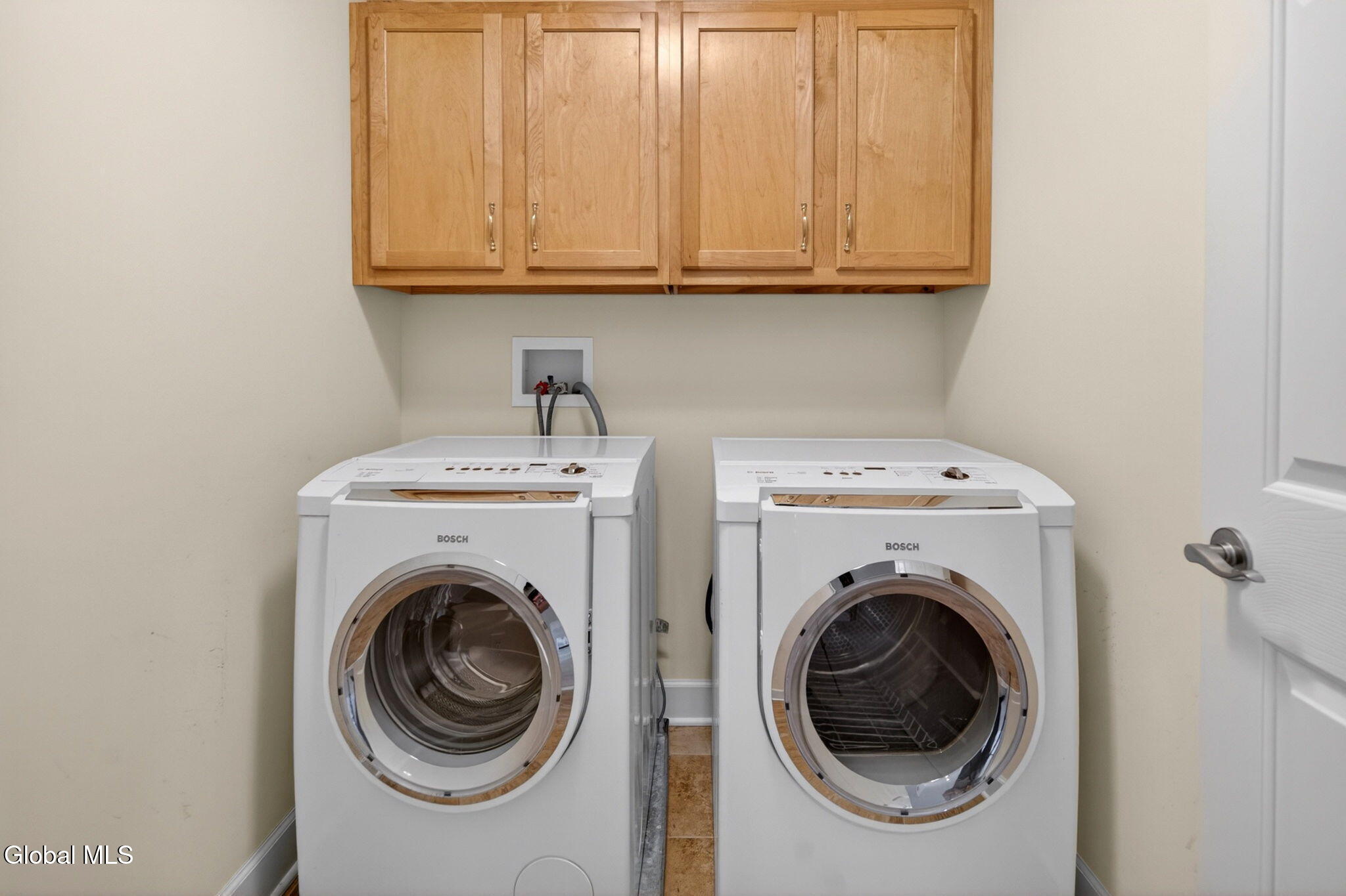 9 Lockwood Place Watervliet NY 12189