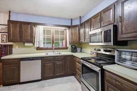 25 Thornberry Drive Glens Falls NY 12801