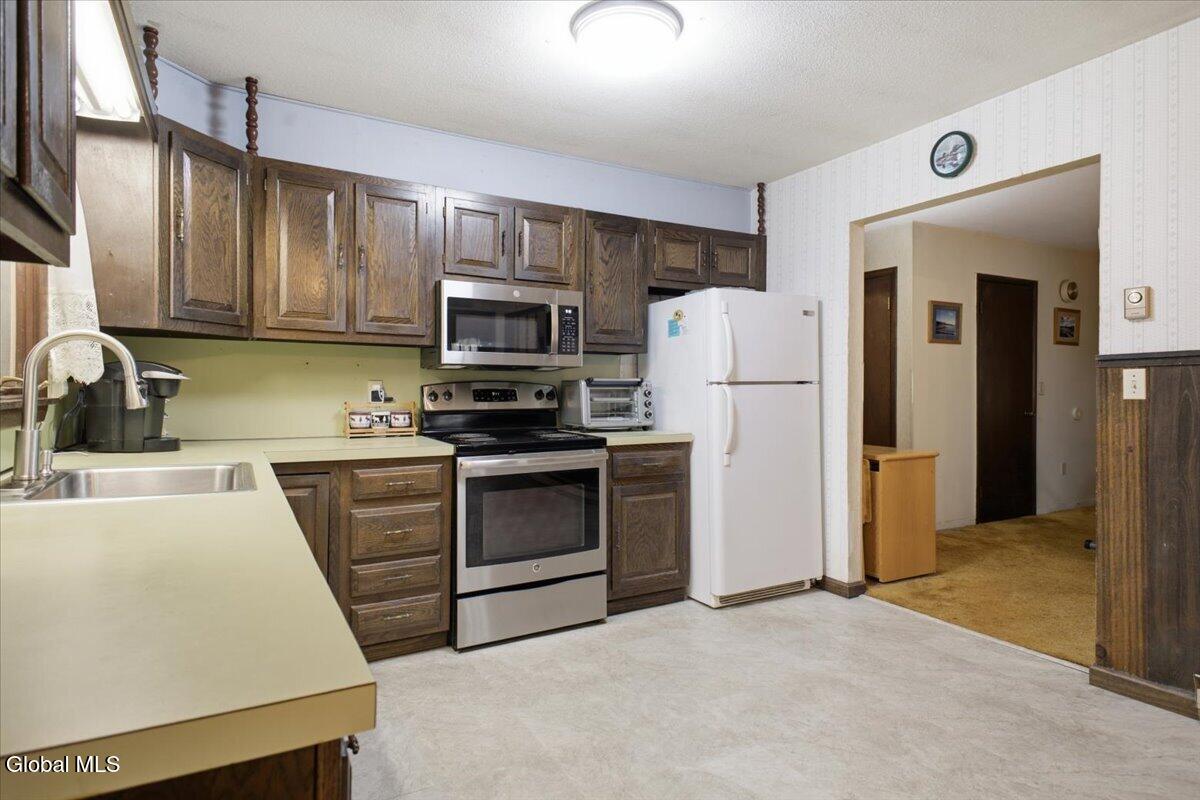 25 Thornberry Drive Glens Falls NY 12801