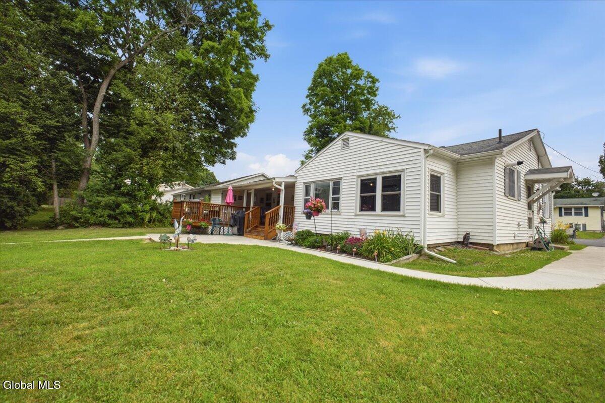 25 Thornberry Drive Glens Falls NY 12801