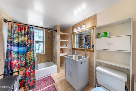 843 New York 43 Stephentown NY 12168