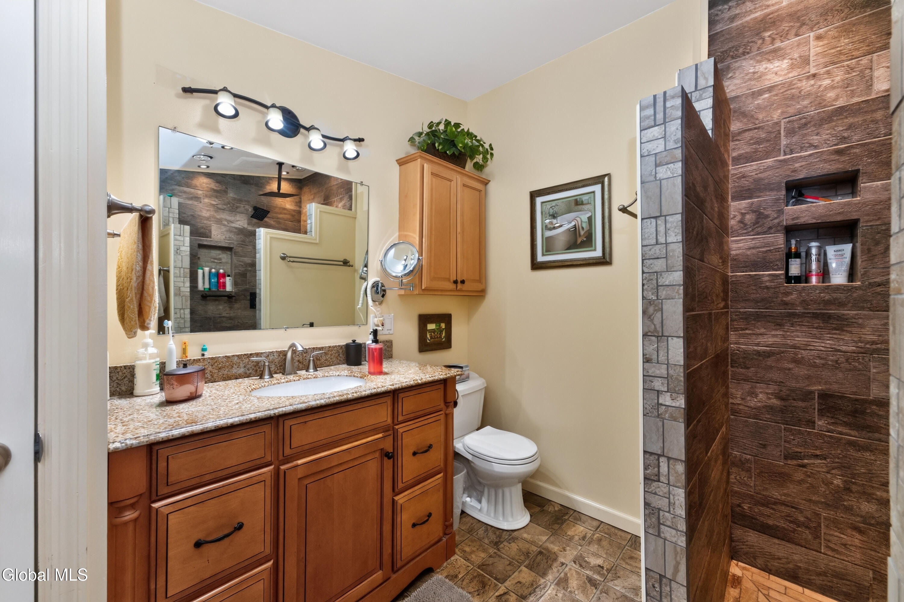 160 Hidley Road Wynantskill NY 12198
