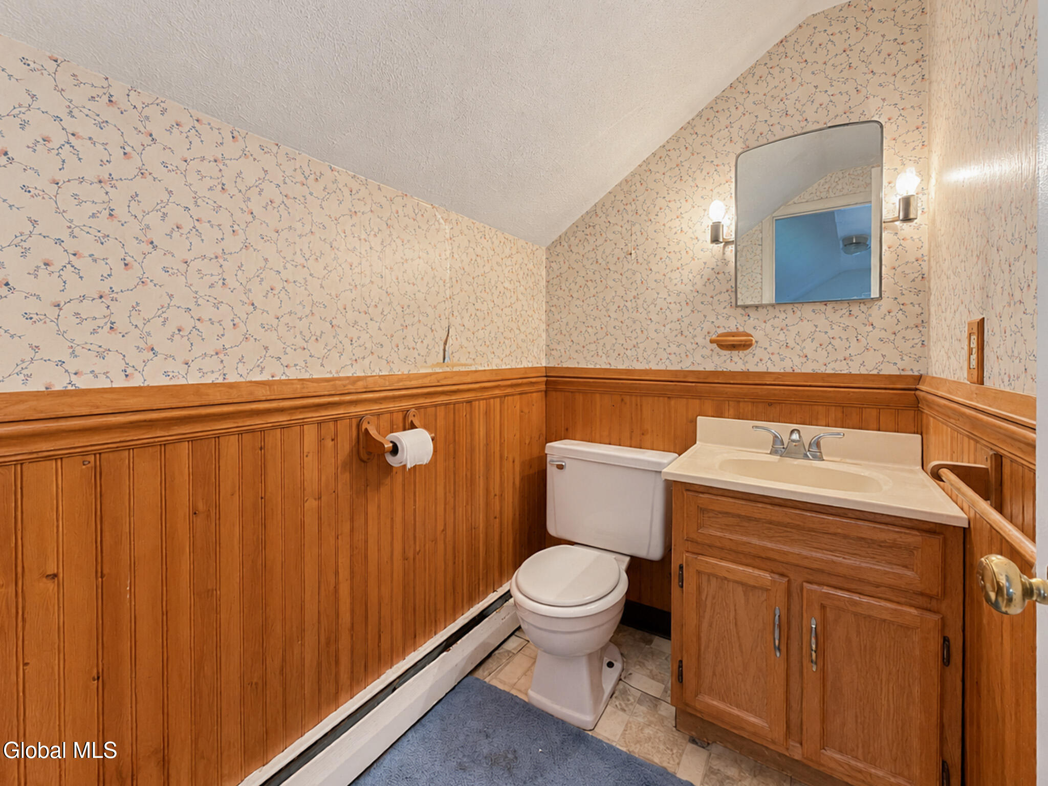 3753 County Route 51 Hannacroix NY 12087