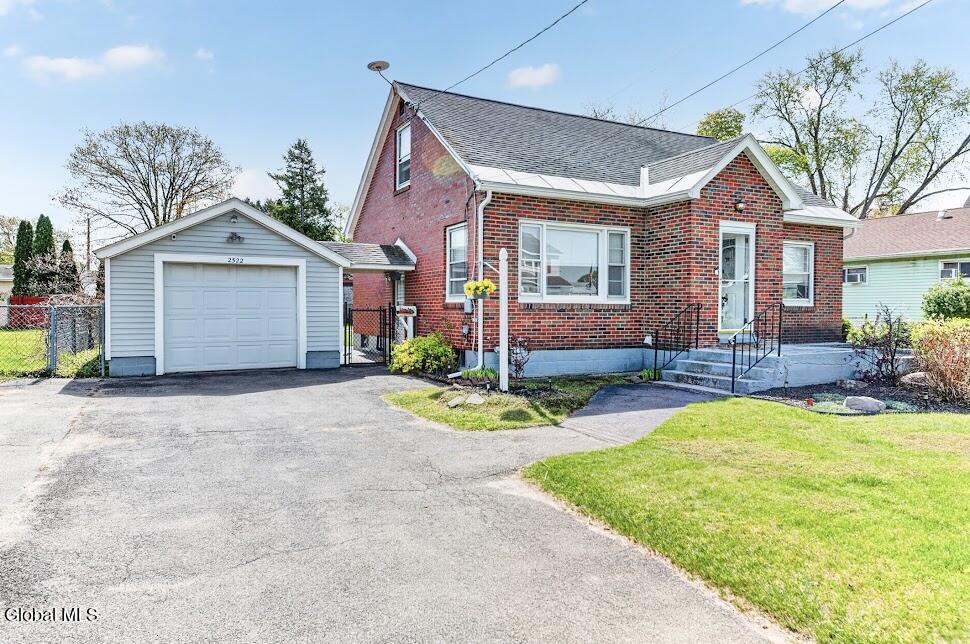 2522 Van Dyke Avenue Rotterdam NY 12306