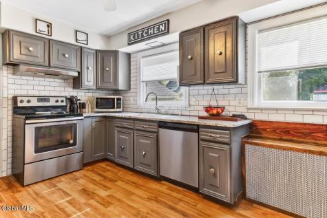 2522 Van Dyke Avenue Rotterdam NY 12306