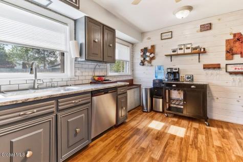 2522 Van Dyke Avenue Rotterdam NY 12306
