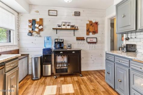 2522 Van Dyke Avenue Rotterdam NY 12306