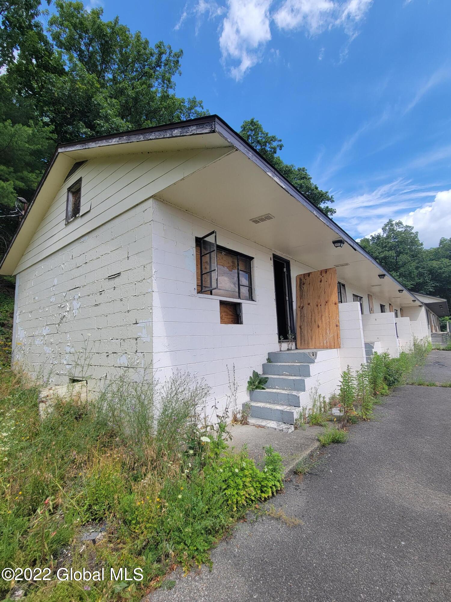 9071 Route 9w Athens NY 12015