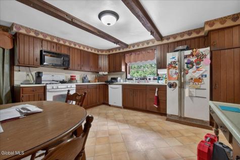 288 Krumkill Road Slingerlands NY 12159