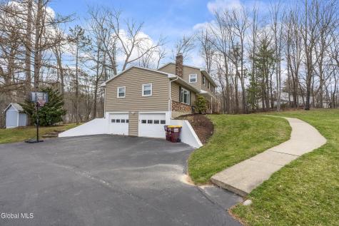 7 Chango Drive Ballston Lake NY 12019