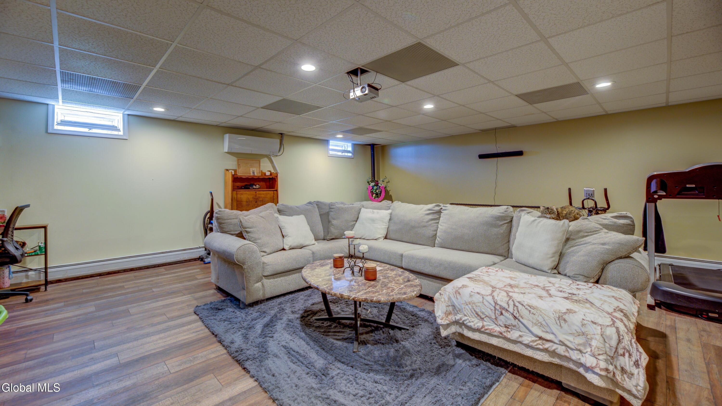 391 Sager Road Amsterdam NY 12010