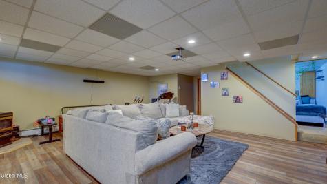 391 Sager Road Amsterdam NY 12010