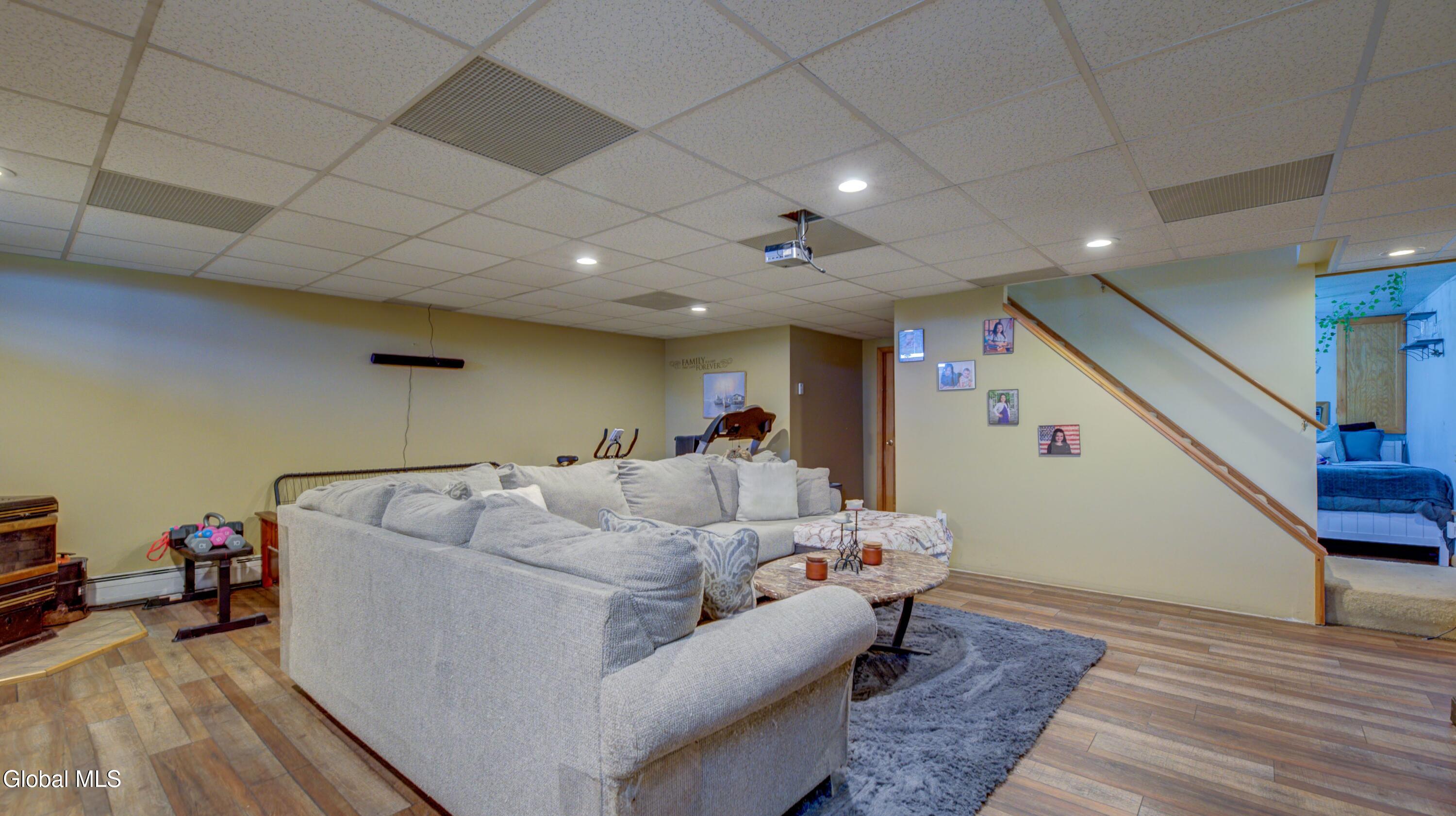 391 Sager Road Amsterdam NY 12010