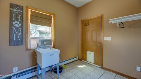 391 Sager Road Amsterdam NY 12010