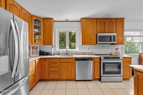 11 Sparton Lane Ballston Lake NY 12019