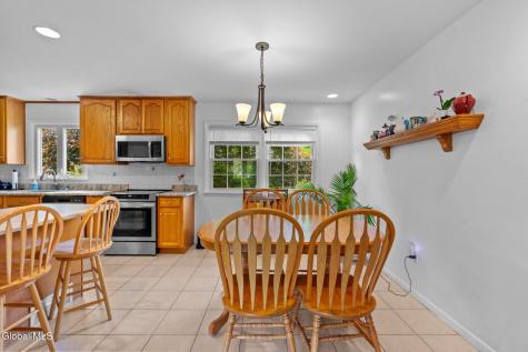 11 Sparton Lane Ballston Lake NY 12019