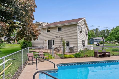 11 Sparton Lane Ballston Lake NY 12019