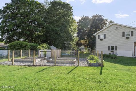 11 Sparton Lane Ballston Lake NY 12019