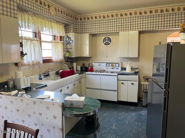 2144 Foster Avenue Schenectady NY 12308