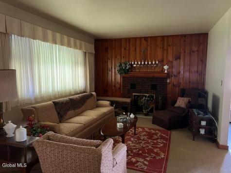 2144 Foster Avenue Schenectady NY 12308