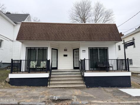 15 Henrietta Street Amsterdam NY 12010