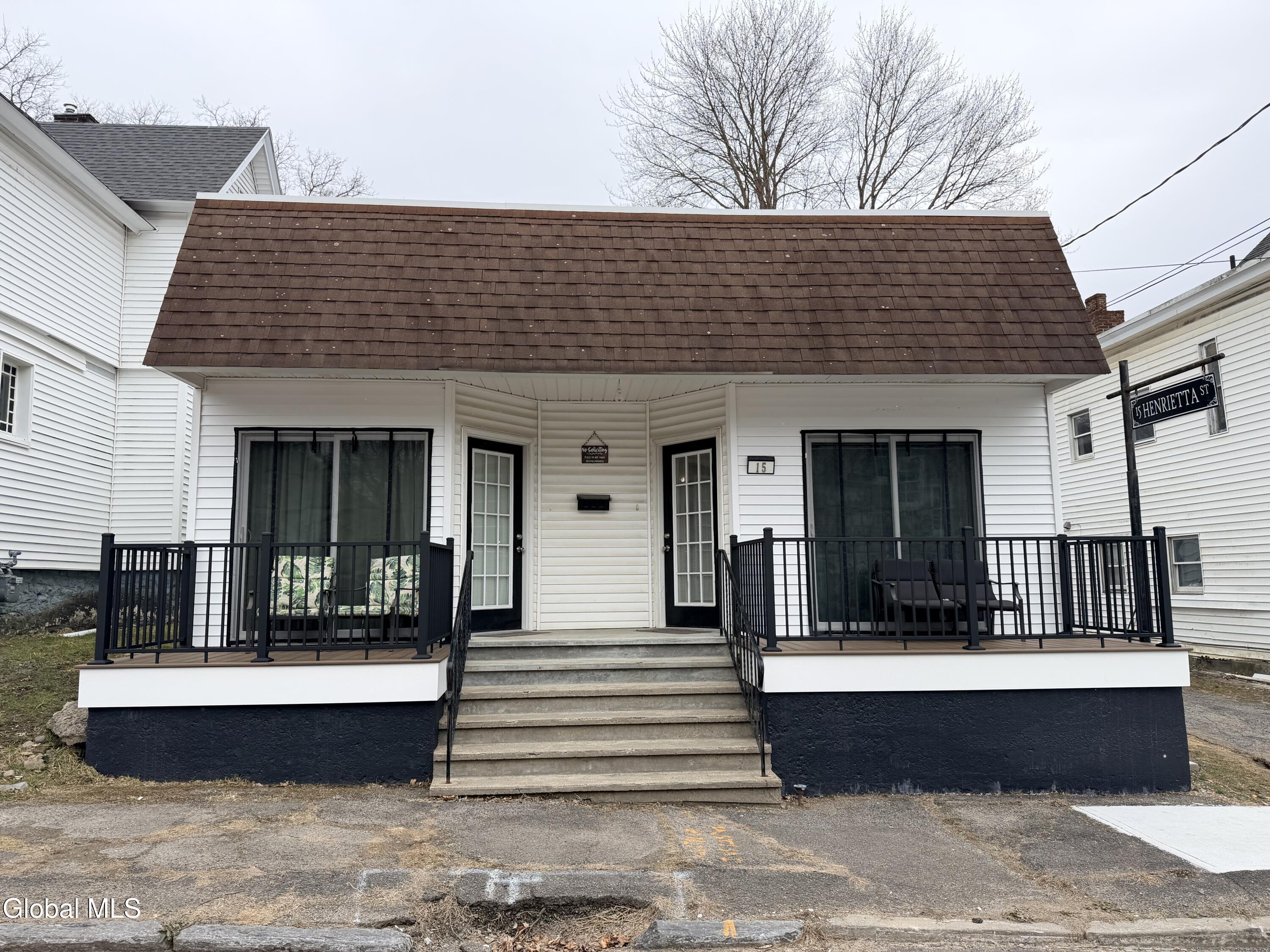 15 Henrietta Street Amsterdam NY 12010