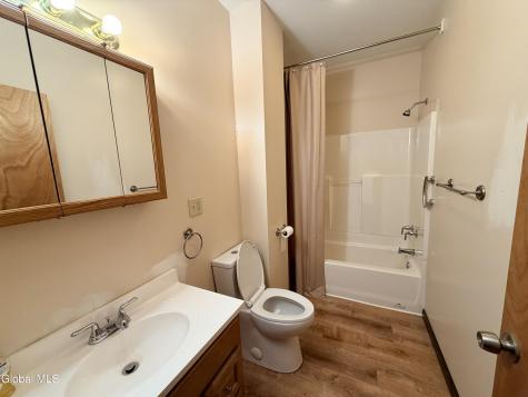 15 Henrietta Street Amsterdam NY 12010