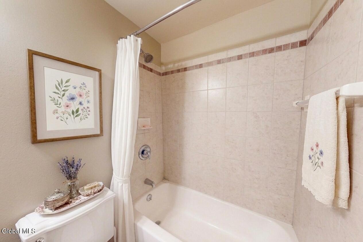 74 Hawthorne Drive Valatie NY 12184