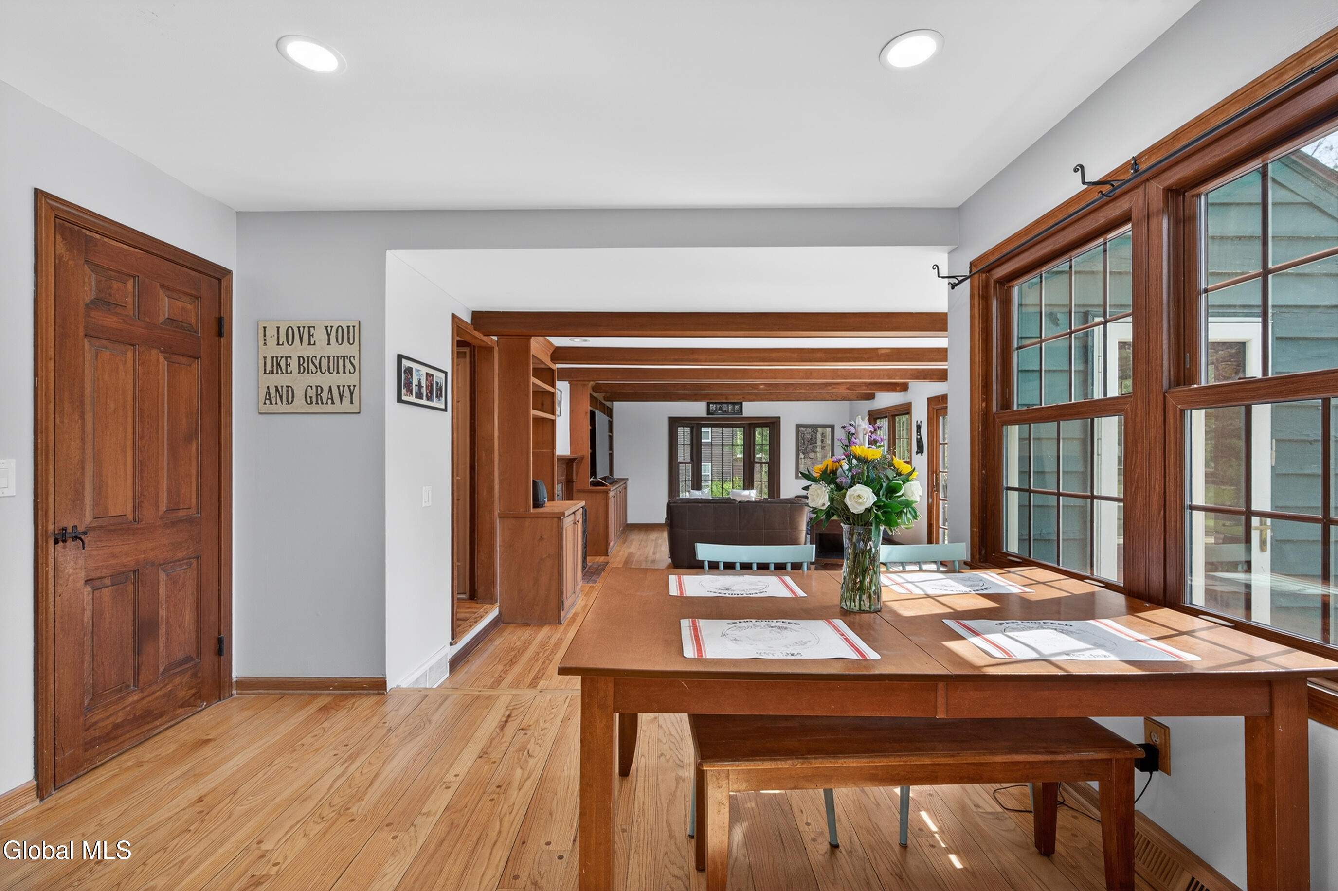 4 Concord Road Glenmont NY 12077
