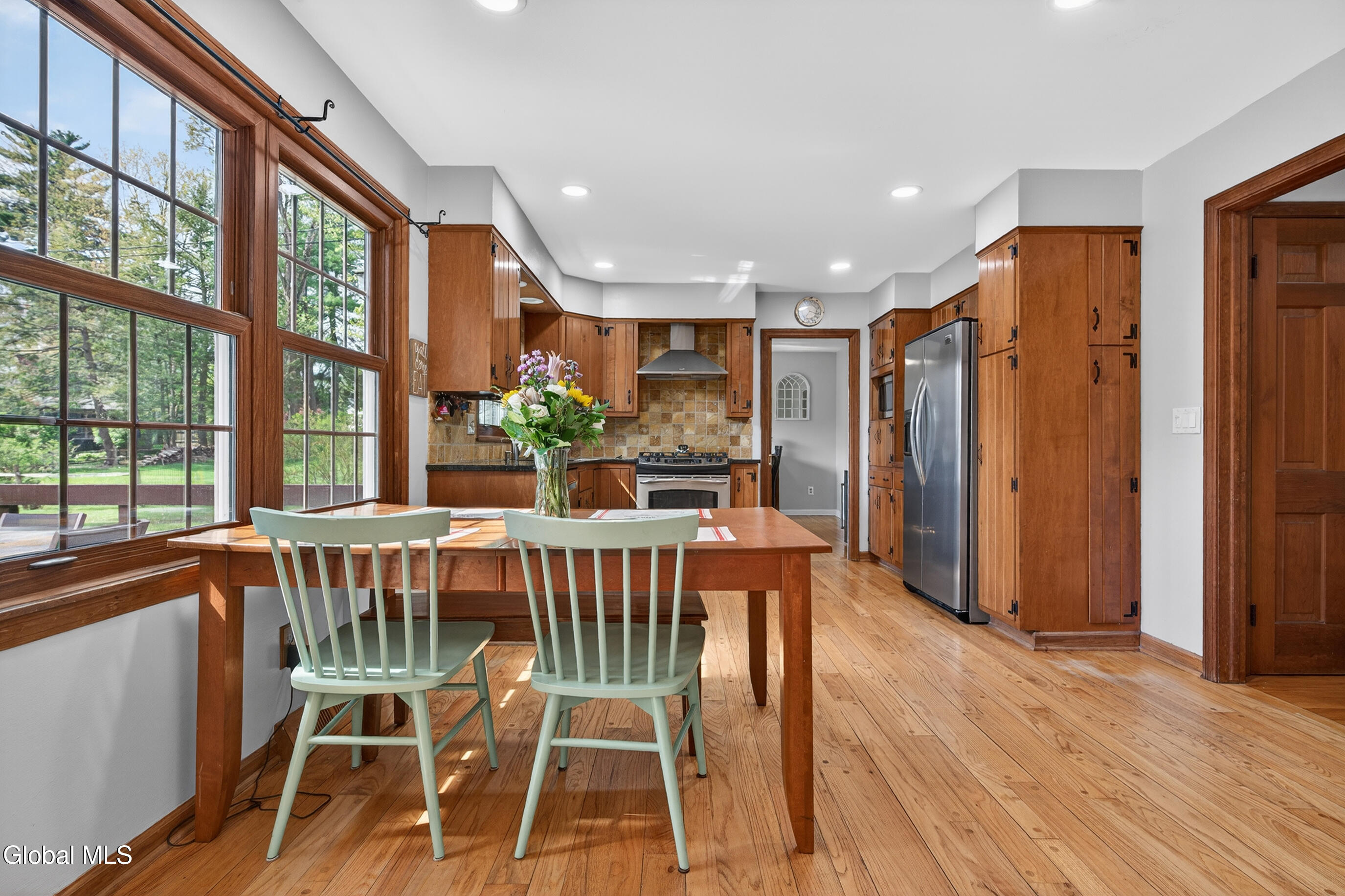 4 Concord Road Glenmont NY 12077