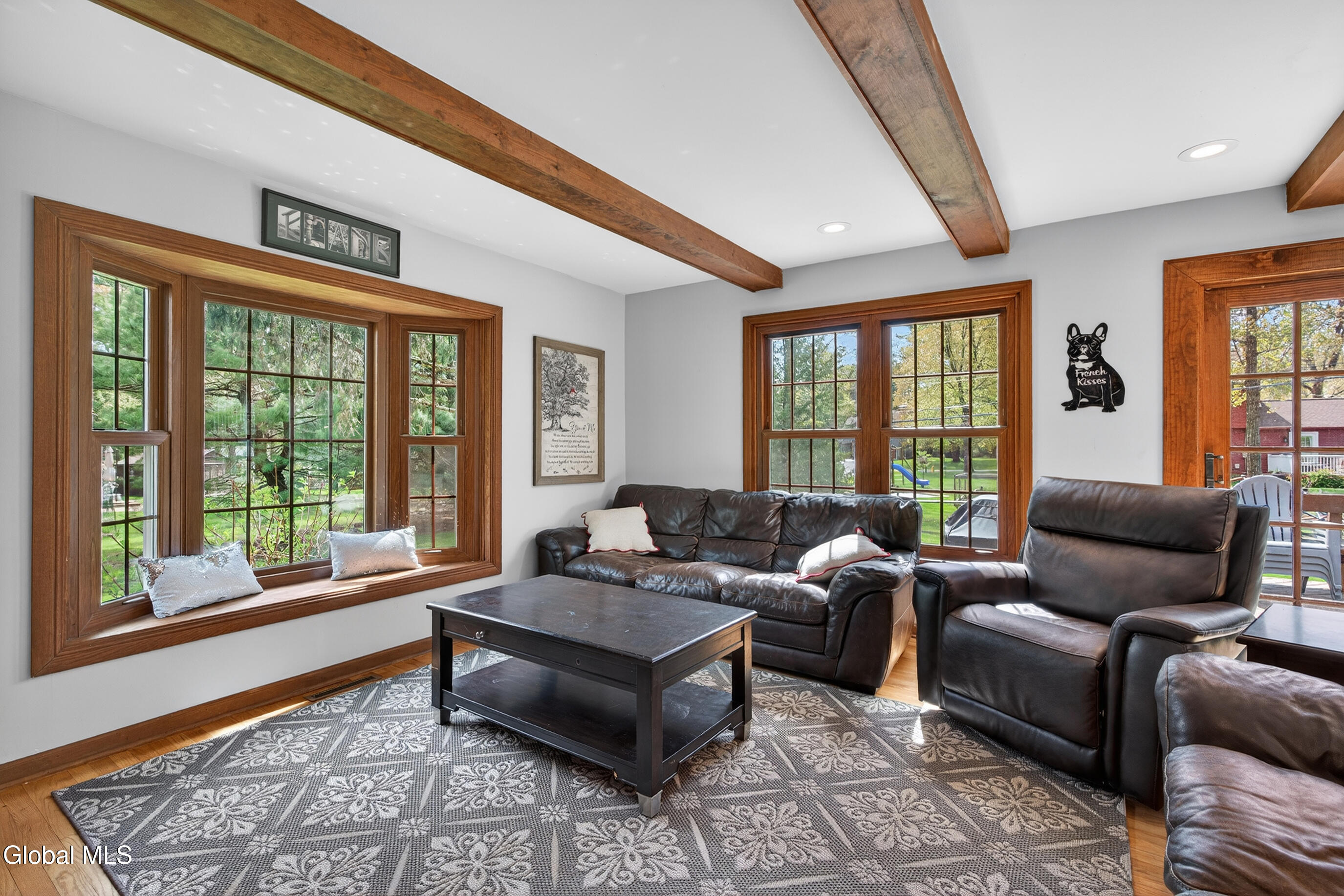 4 Concord Road Glenmont NY 12077