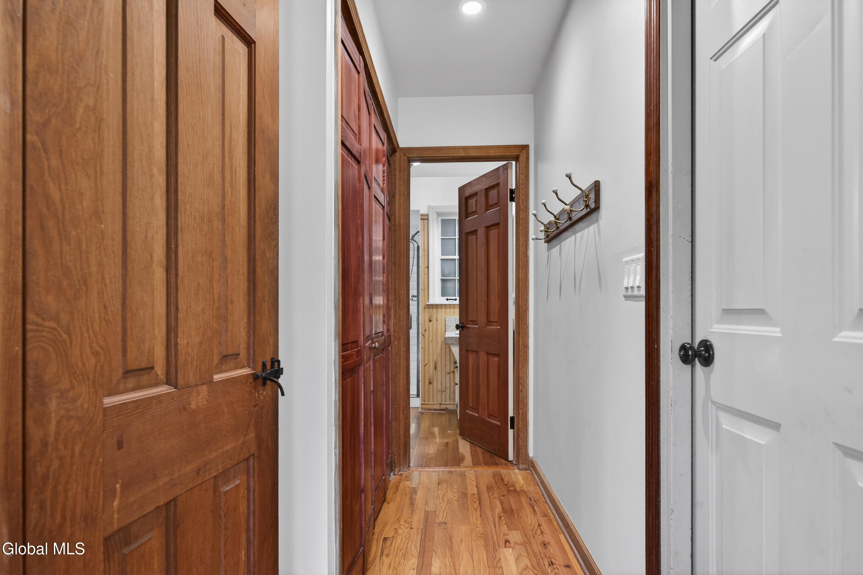 4 Concord Road Glenmont NY 12077