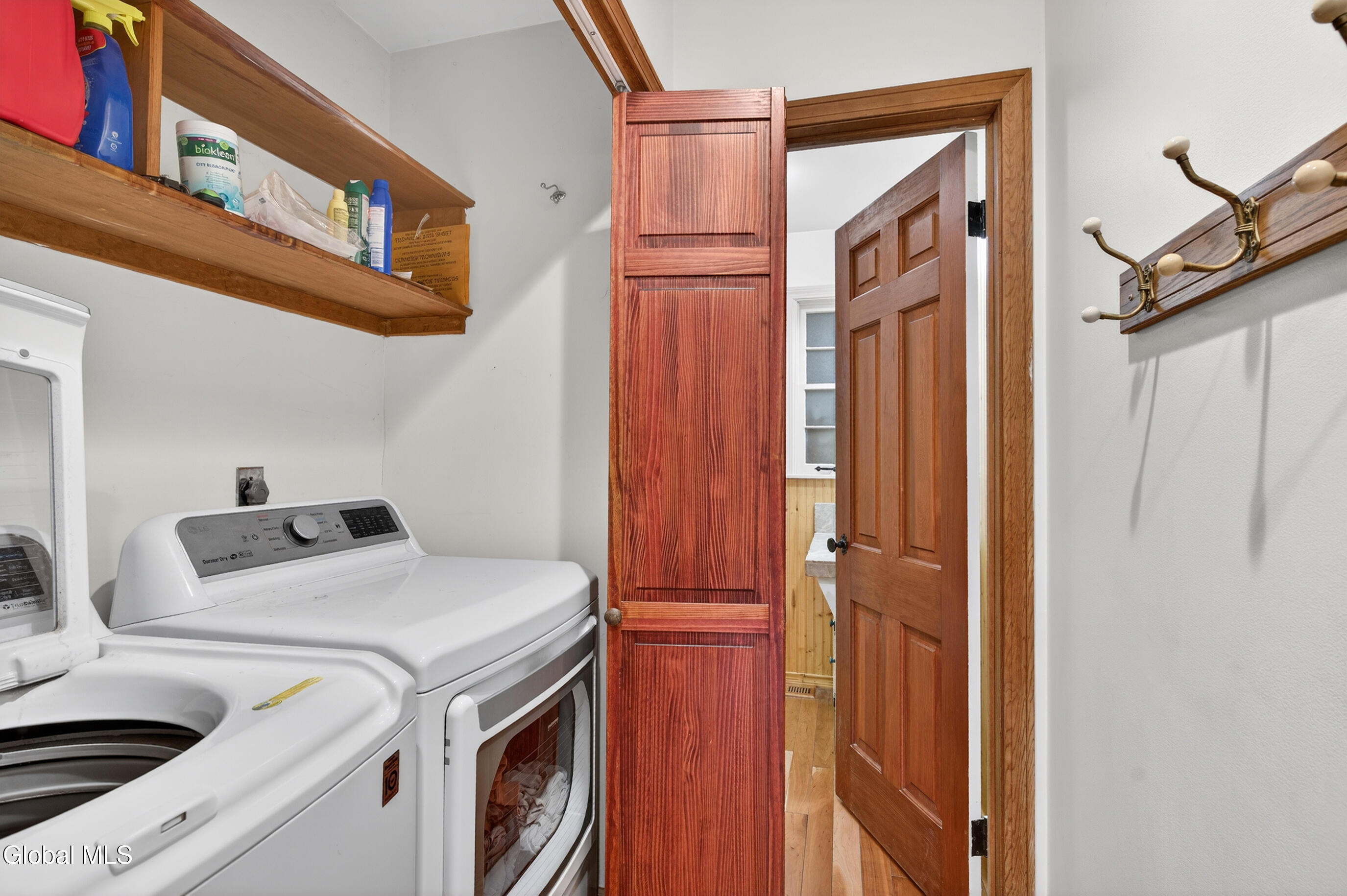 4 Concord Road Glenmont NY 12077
