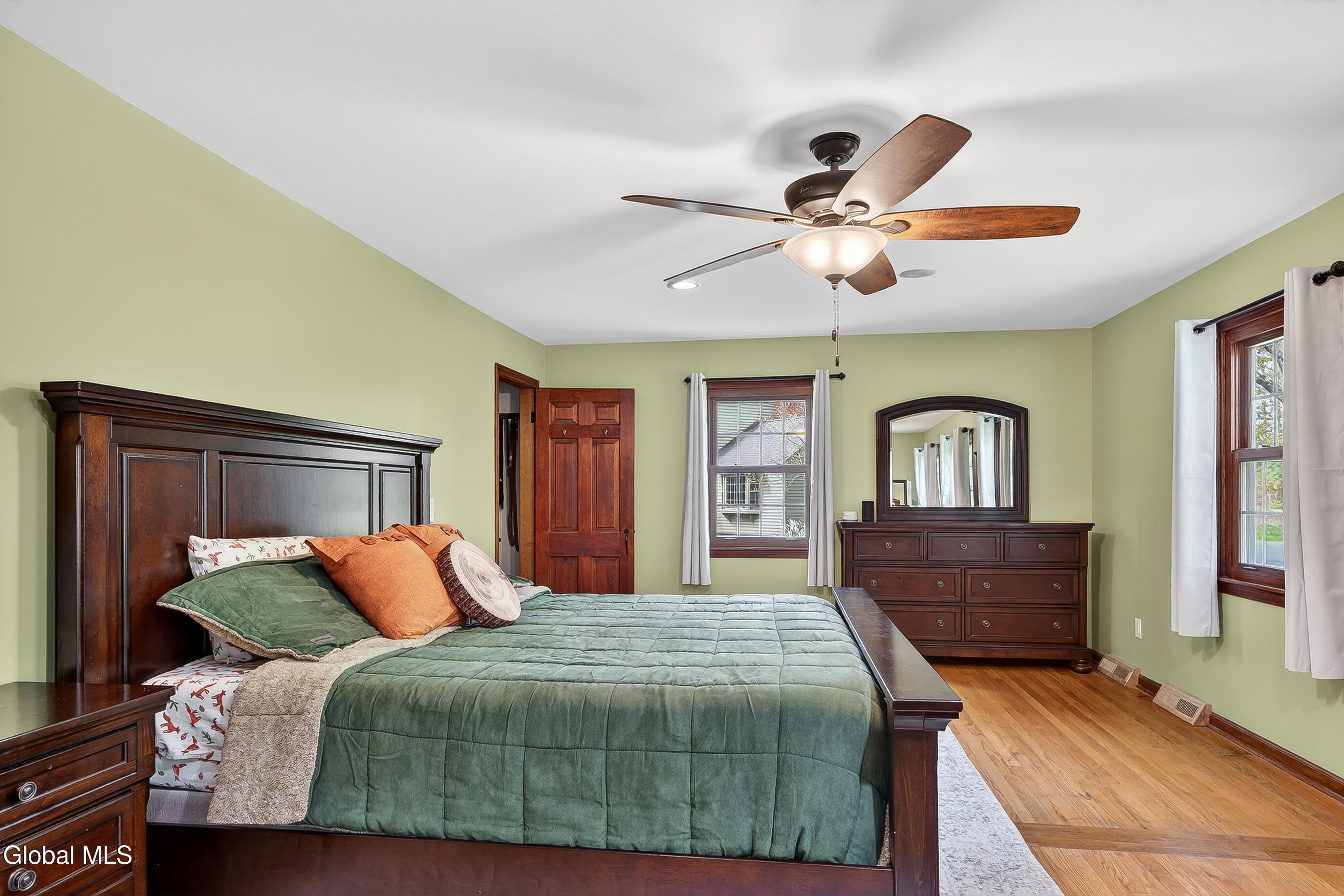 4 Concord Road Glenmont NY 12077