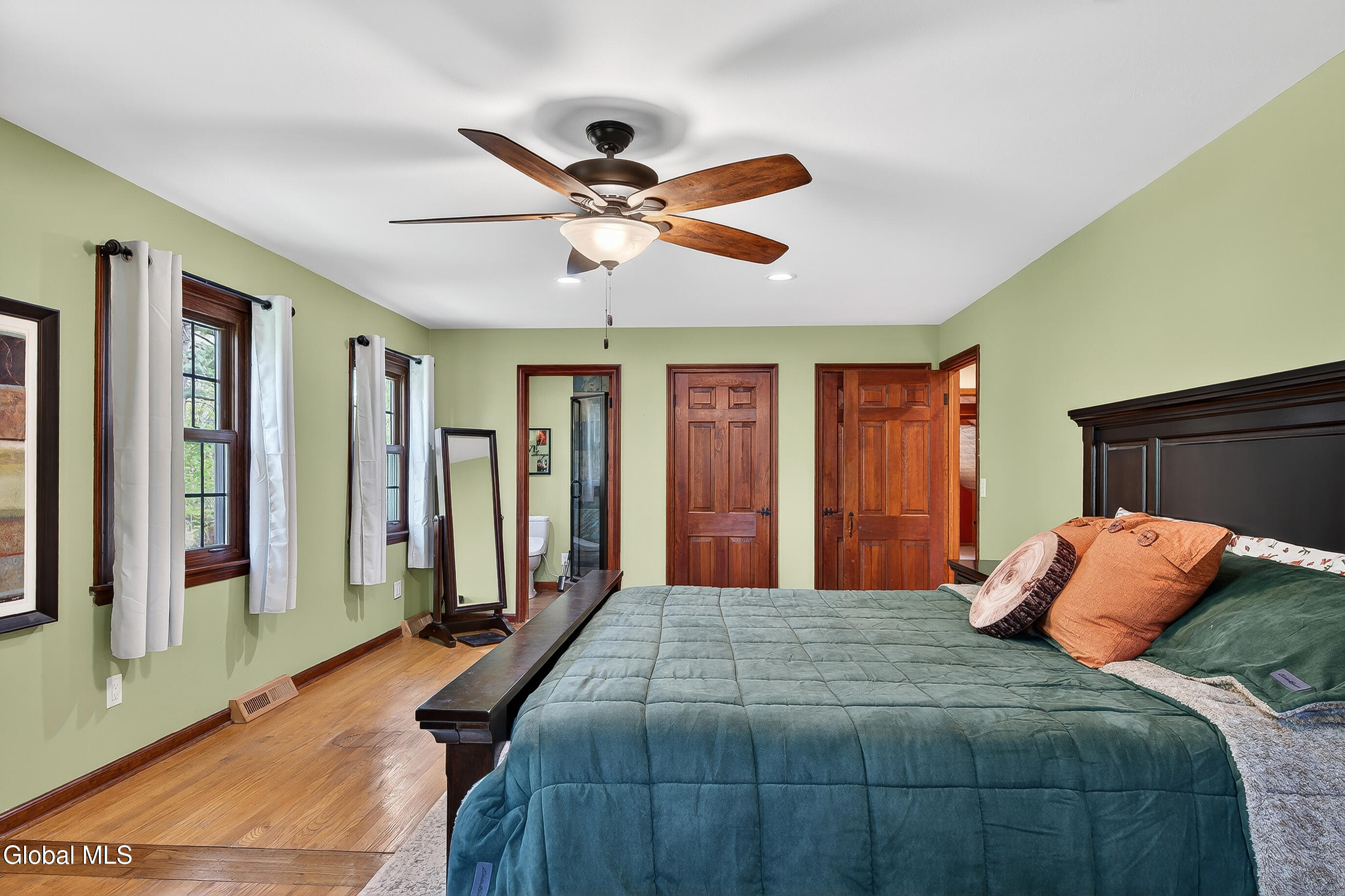 4 Concord Road Glenmont NY 12077
