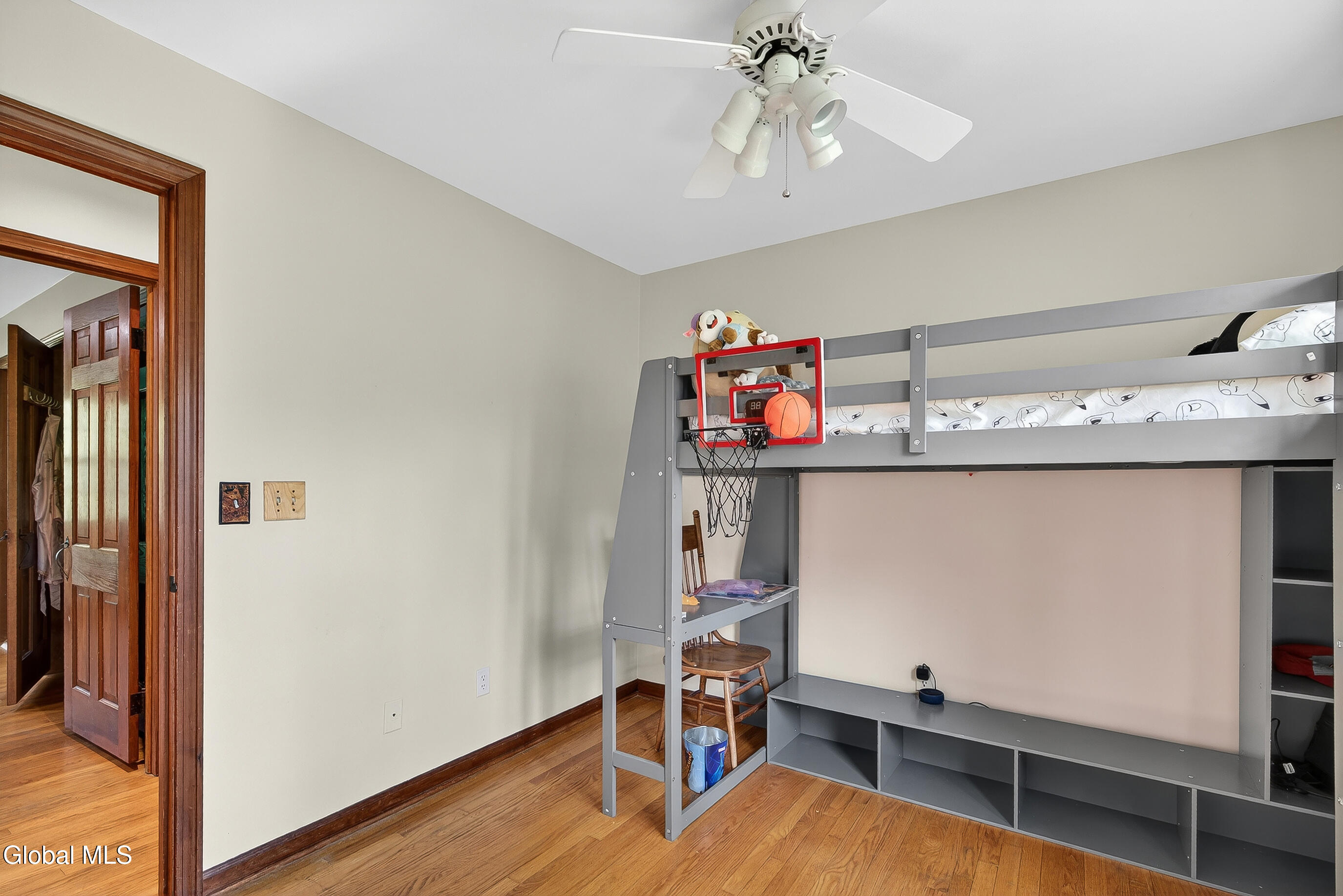 4 Concord Road Glenmont NY 12077