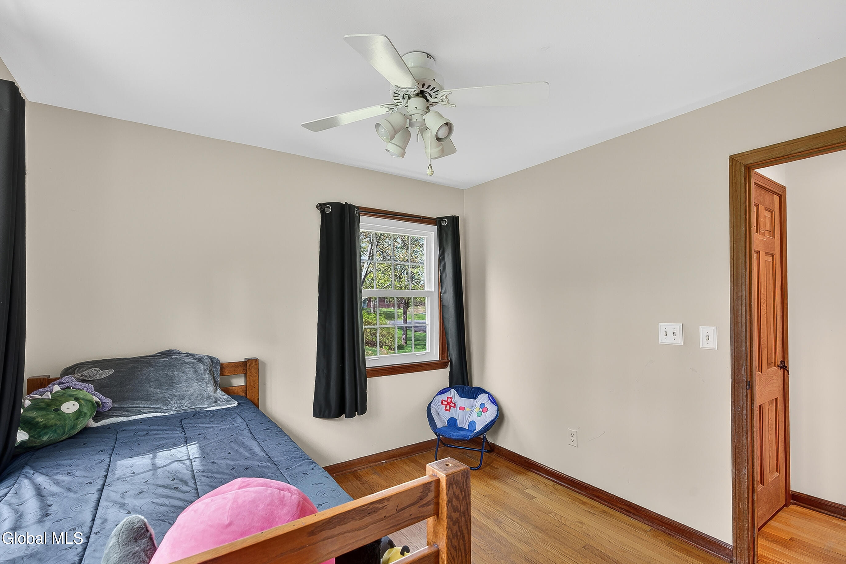 4 Concord Road Glenmont NY 12077