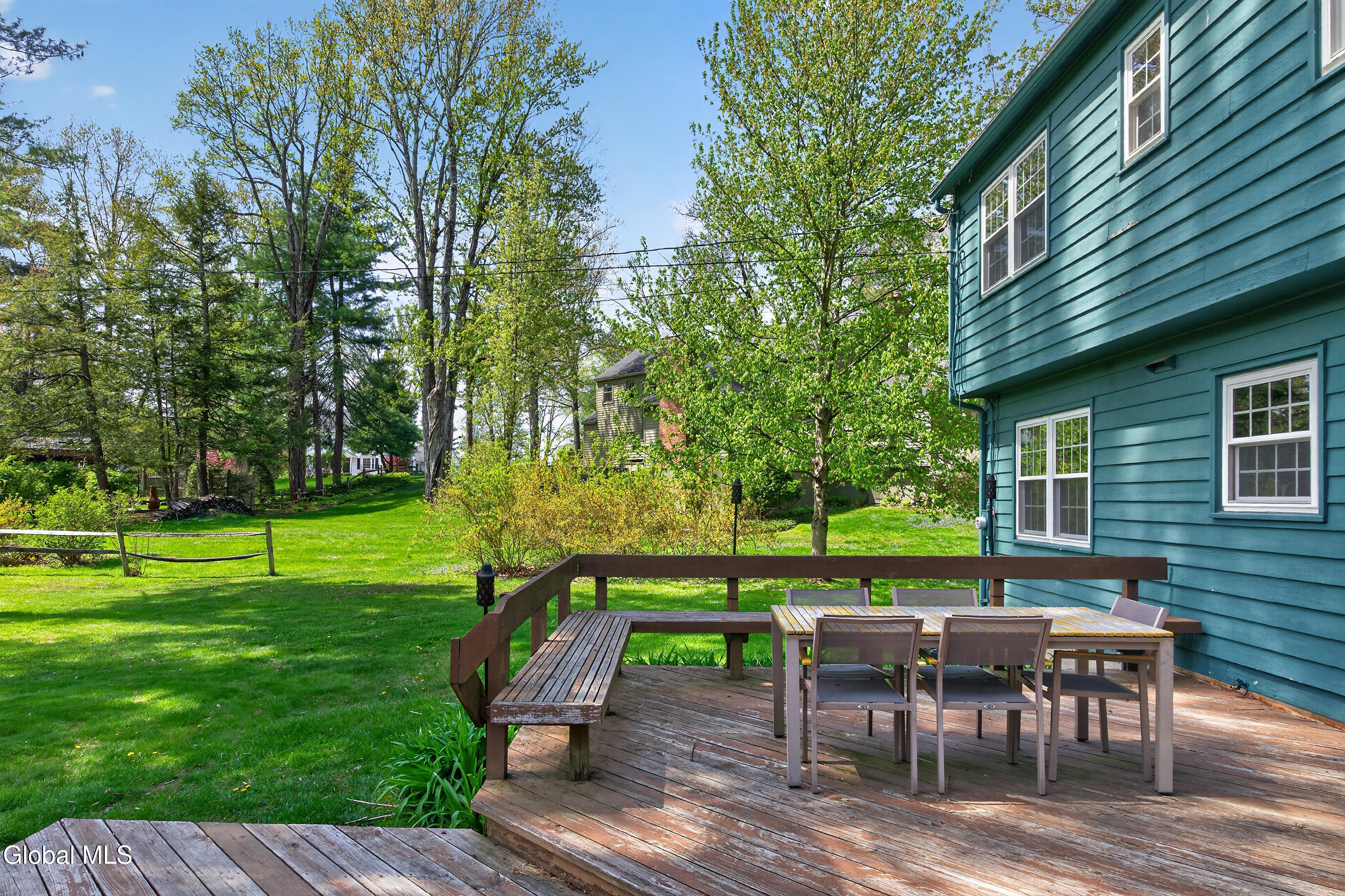 4 Concord Road Glenmont NY 12077
