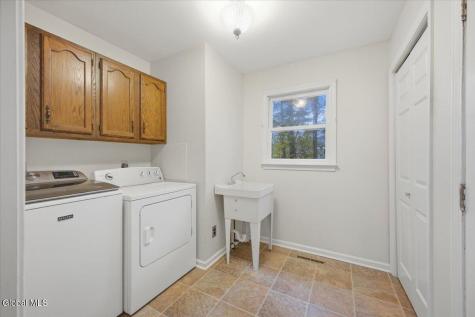 18 Revere Road Queensbury NY 12804