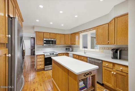 18 Revere Road Queensbury NY 12804