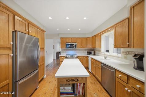 18 Revere Road Queensbury NY 12804
