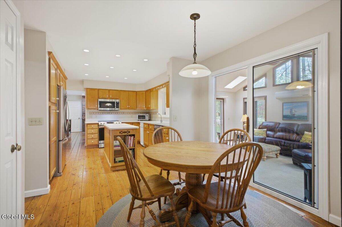 18 Revere Road Queensbury NY 12804