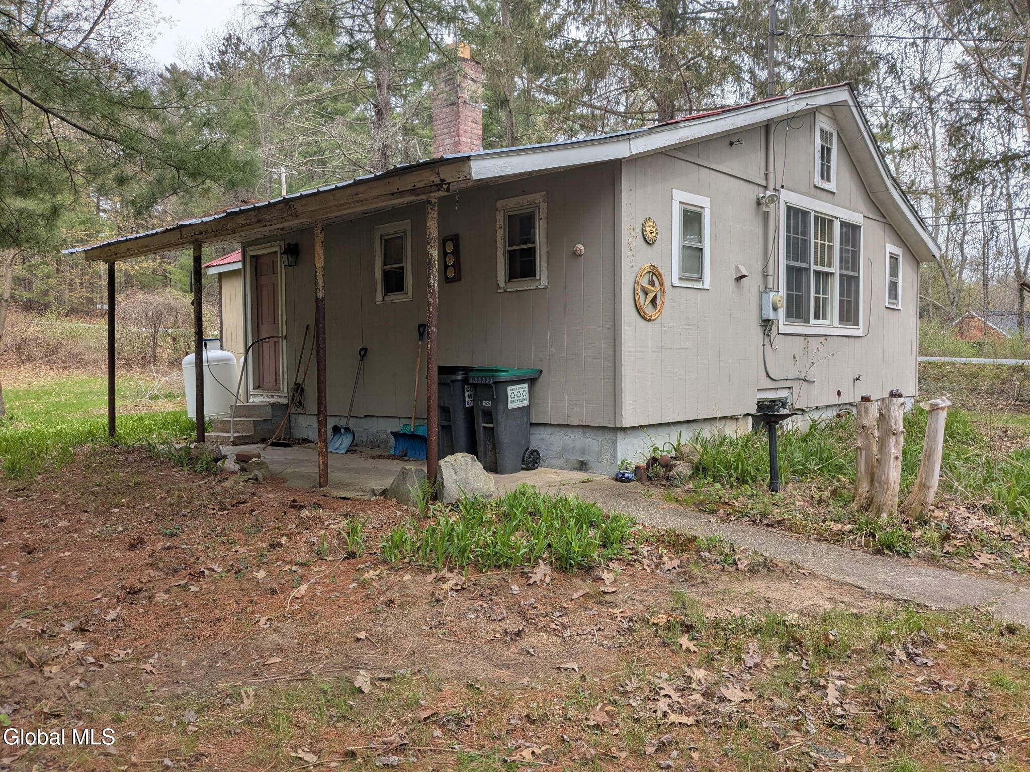 16 Louden Road Saratoga Springs NY 12866