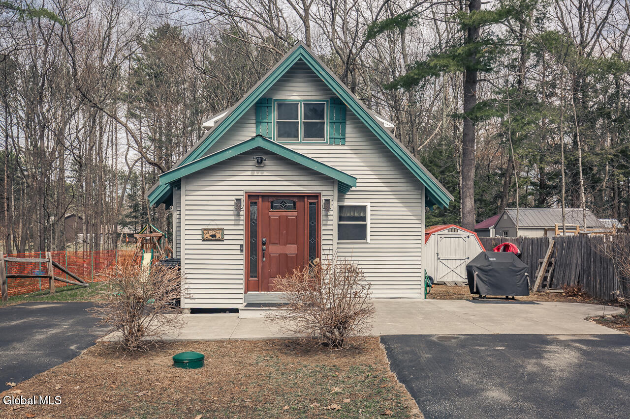 143 Lakeview Avenue Northville NY 12117