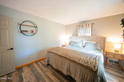 196 Meadowbrook Road Queensbury NY 12804