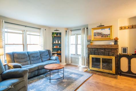 196 Meadowbrook Road Queensbury NY 12804