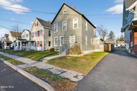 54 Vley Road Scotia NY 12302